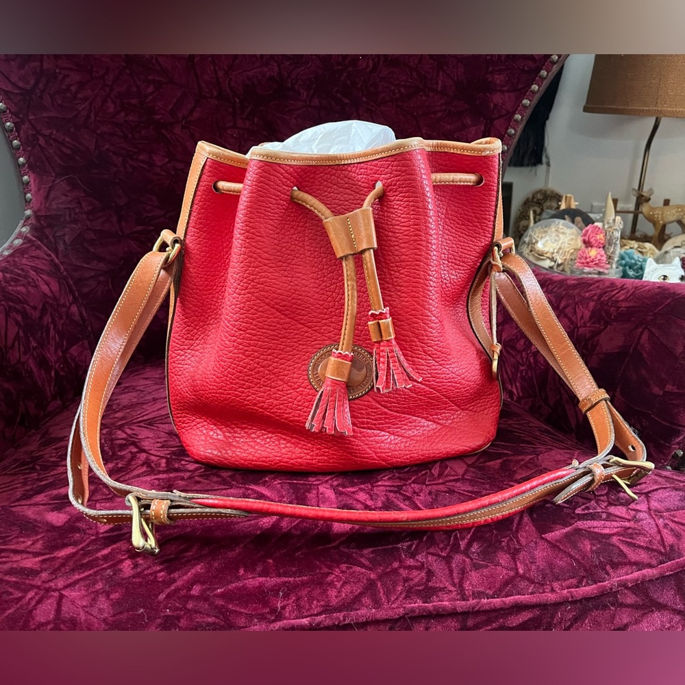 DOONEY & BOURKE RED PEBBLE GRAIN DRAWSTRING BUCKET SHOULDER HANDBAG PURSE